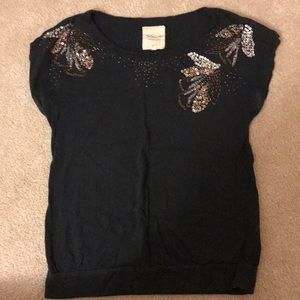 Decorative short sleeve top